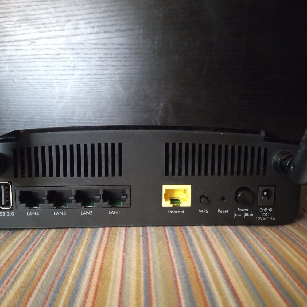 NetGear AC1600 Dual-Band WiFi 5 Router - Picture 3 of 5
